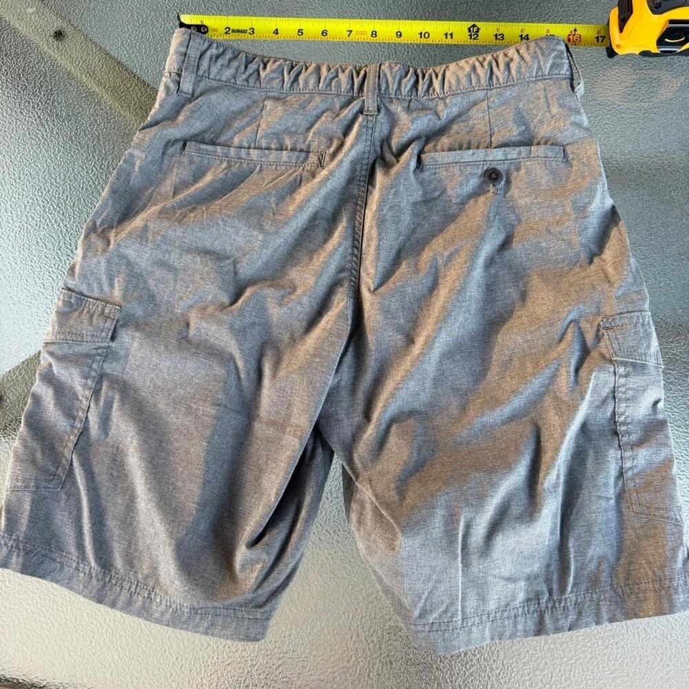 Lee Performance Extreme Comfort Gray Cargo Shorts Men's 34 Lightweight - Picture 3 of 4